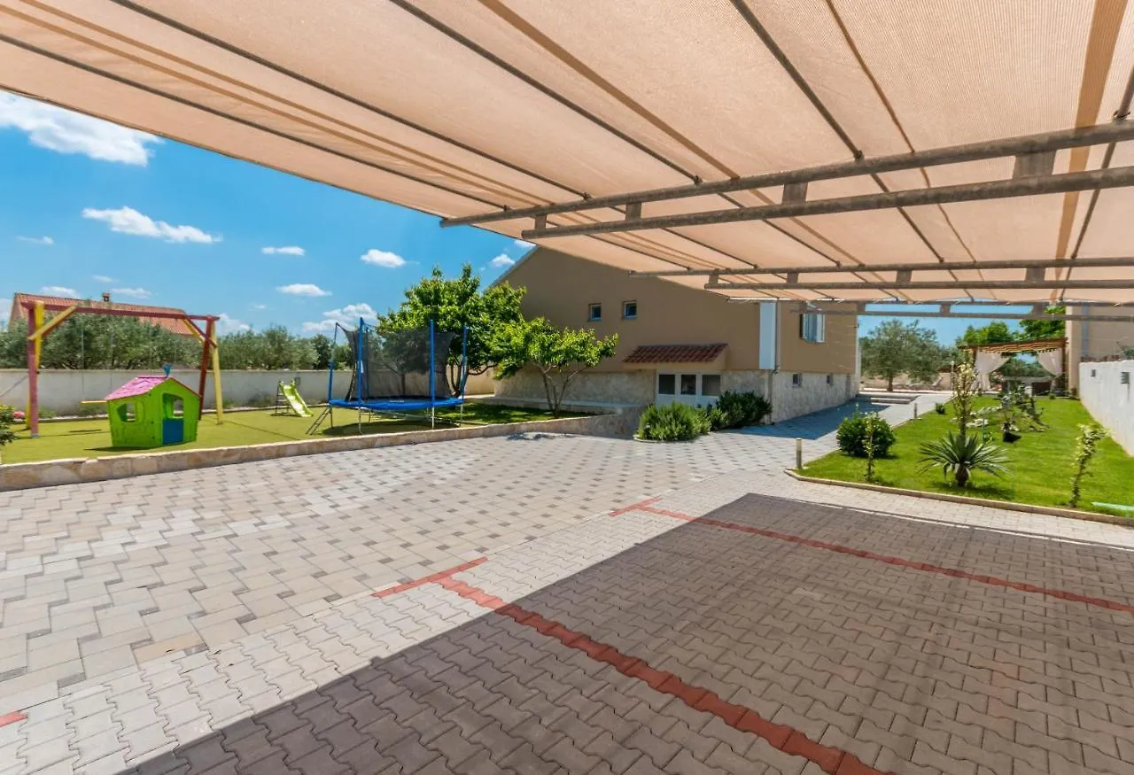 Polaca Villa Branko
